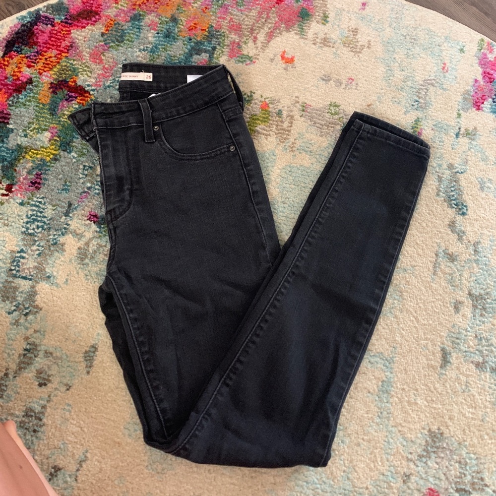 Levi’s 721 High Rise Skinny Jeans